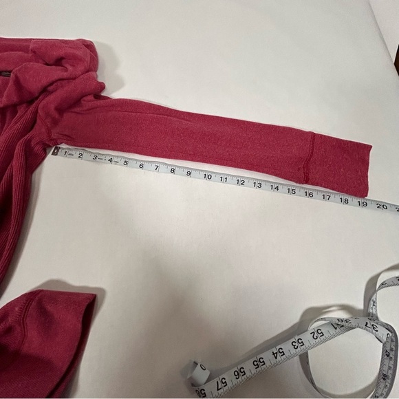 Eddie Bauer Women’s Dusty Red Berry Cowl Neck Long Sleeve Top - Picture 9 of 10